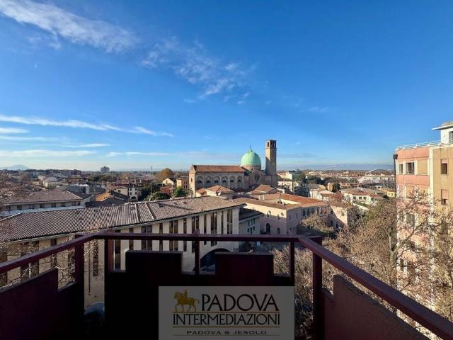 Appartamento in vendita a Padova