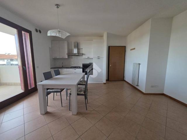 Appartamento in vendita a Padernello, Paese
