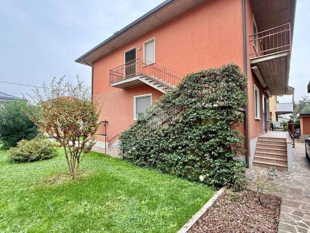 Appartamento in vendita a Pagazzano, Lombardia