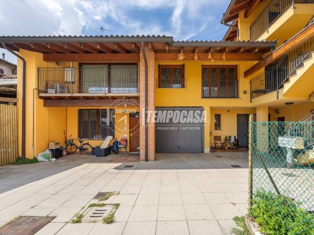 Appartamento in vendita a Pagazzano, Bergamo