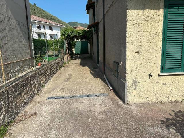Appartamento in vendita a Pago Del Vallo Di Lauro, Campania