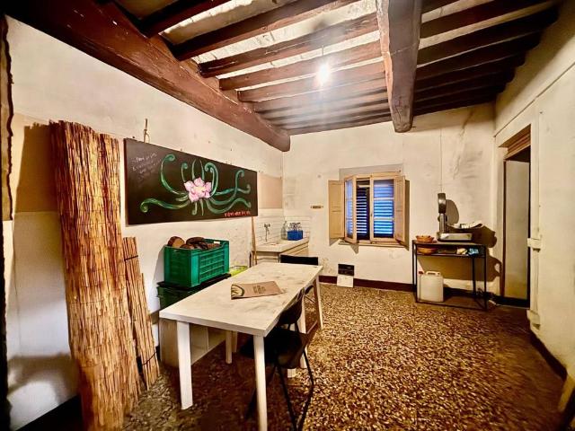 Appartamento in vendita a Legoli, Toscana