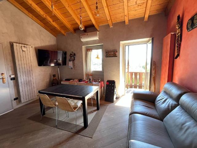 Appartamento in vendita a Brocchione, Palazzago