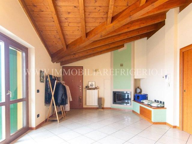 Appartamento in vendita a Palazzago, Lombardia