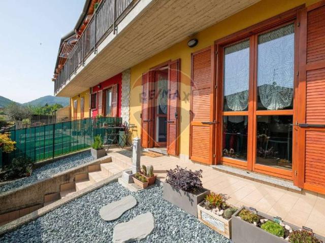 Appartamento in vendita a Palazzago, Lombardia