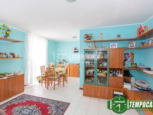 Appartamento in vendita a Palazzo Pignano, Lombardia