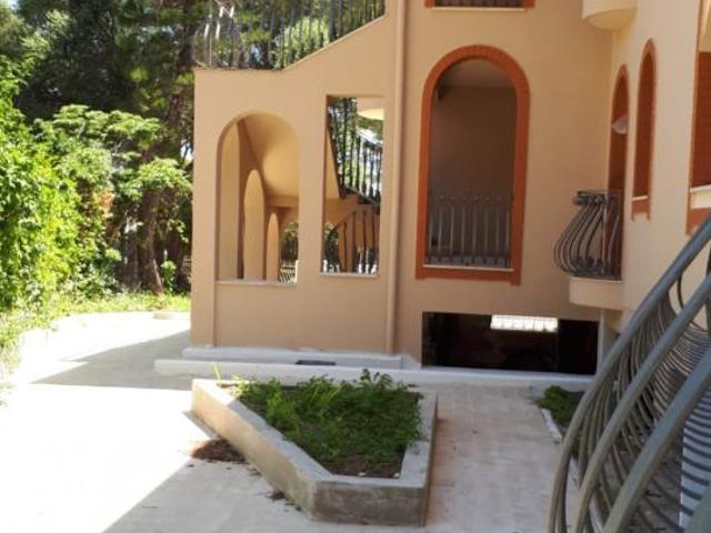 Appartamento in vendita a Mondello, Palermo