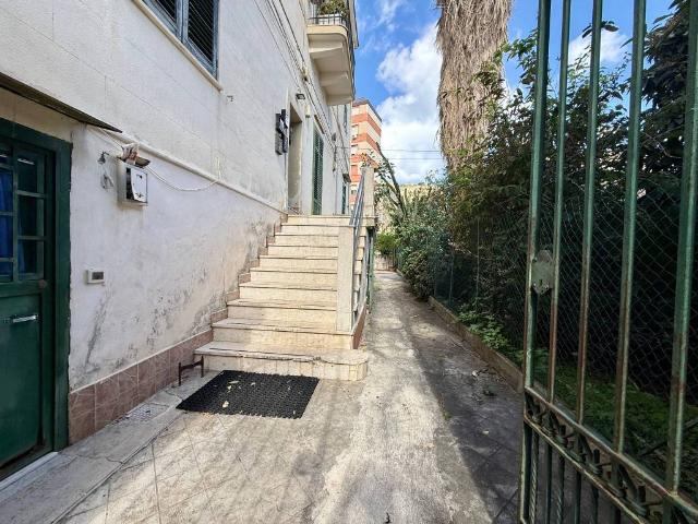 Appartamento in vendita a VIII Circoscrizione, Palermo
