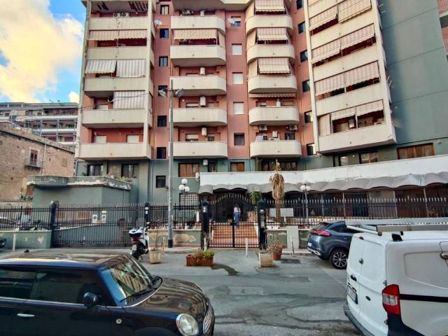 Appartamento in vendita a VIII Circoscrizione, Palermo
