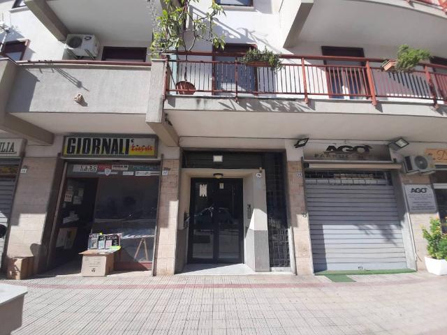 Appartamento in vendita a VI Circoscrizione, Palermo