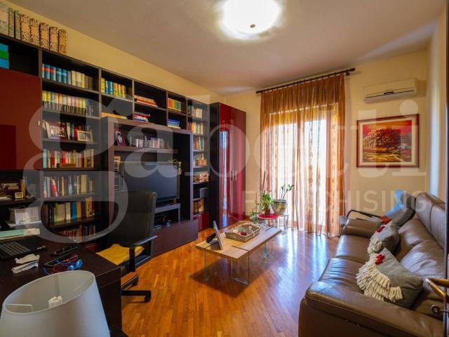 Appartamento in vendita a VIII Circoscrizione, Palermo