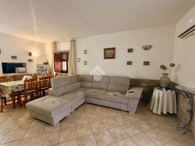 Appartamento in vendita a V Circoscrizione, Palermo
