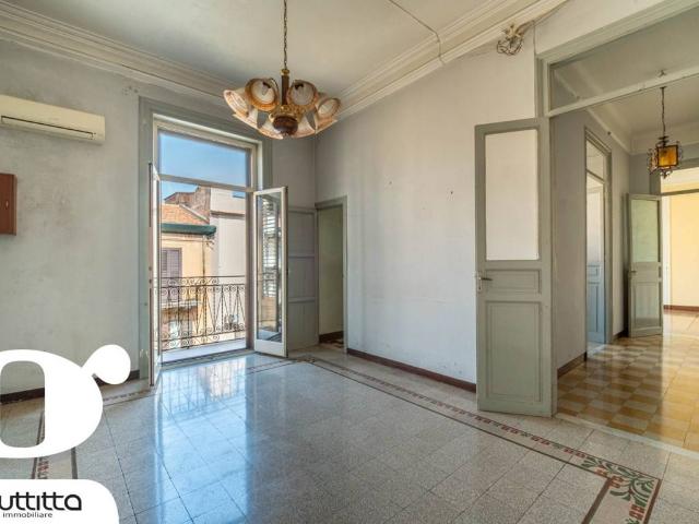 Appartamento in vendita a V Circoscrizione, Palermo