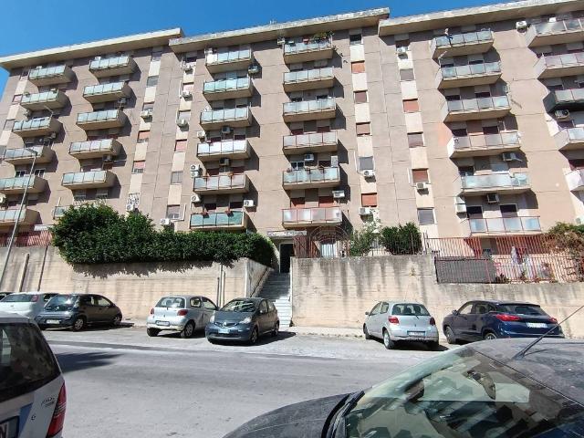 Appartamento in vendita a V Circoscrizione, Palermo
