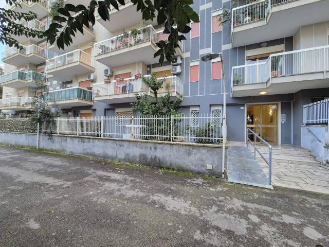 Appartamento in vendita a V Circoscrizione, Palermo