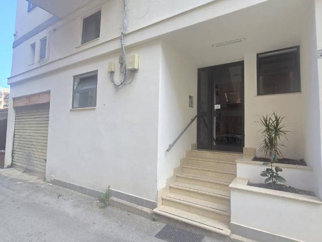 Appartamento in vendita a Zen, Palermo