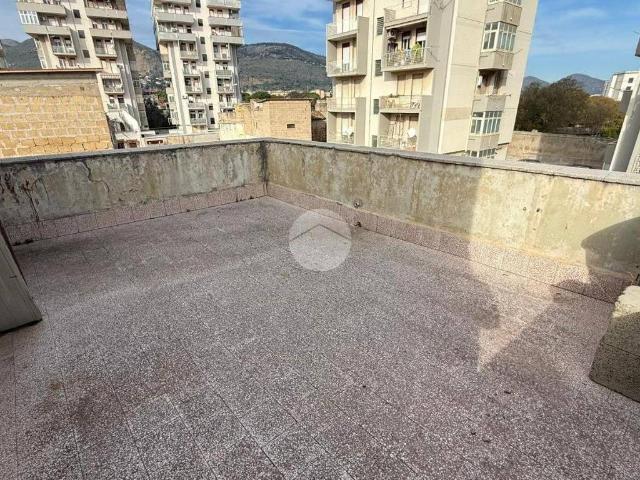 Appartamento in vendita a V Circoscrizione, Palermo