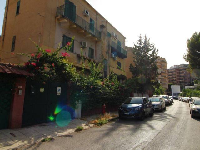 Appartamento in vendita a VIII Circoscrizione, Palermo