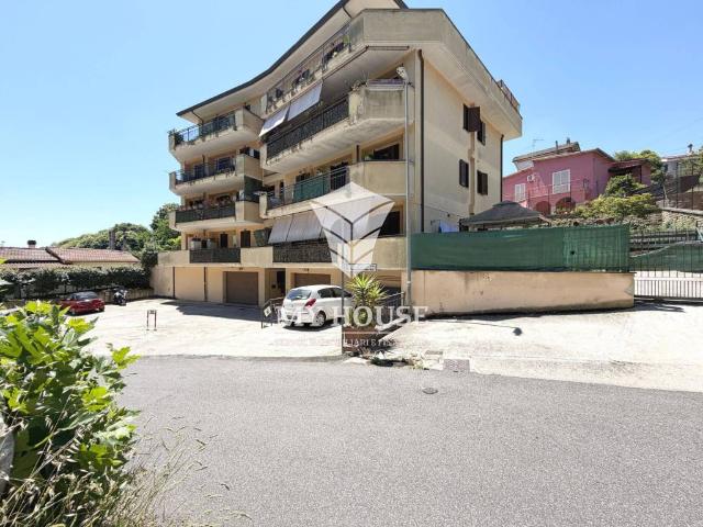 Appartamento in vendita a San Bartolomeo, Roma Capitale