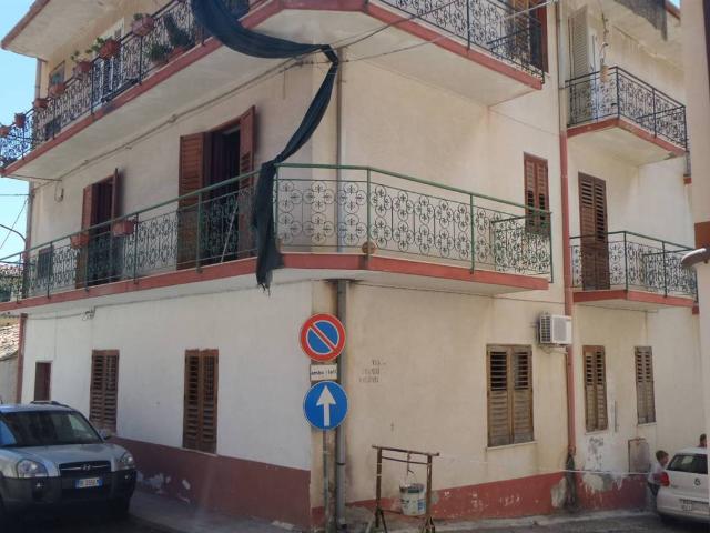 Appartamento in vendita a Calabria, Reggio Calabria