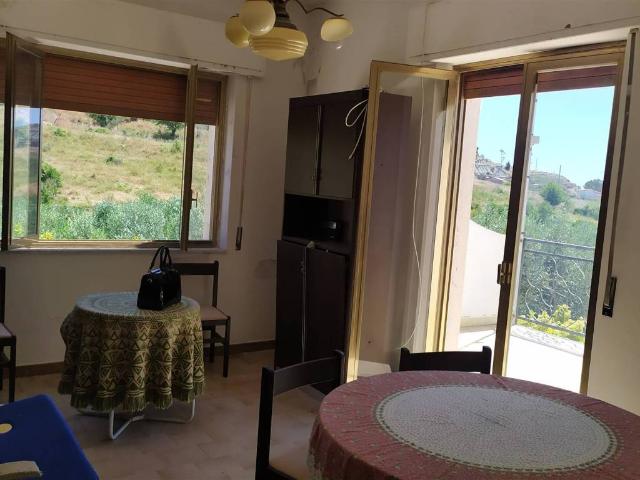 Appartamento in vendita a Calabria, Reggio Calabria