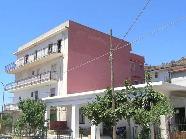 Appartamento in vendita a Calabria, Reggio Calabria