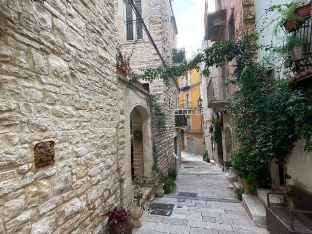 Appartamento in vendita a Puglia, Bari