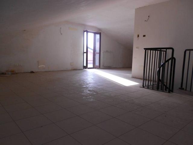 Appartamento in vendita a Pandino, Lombardia