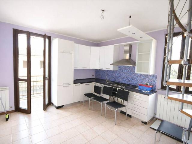 Appartamento in vendita a Pandino, Lombardia