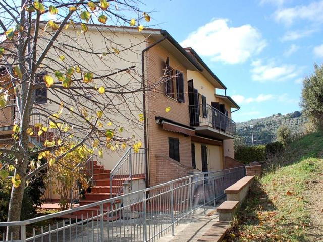 Appartamento in vendita a Panicale, Umbria