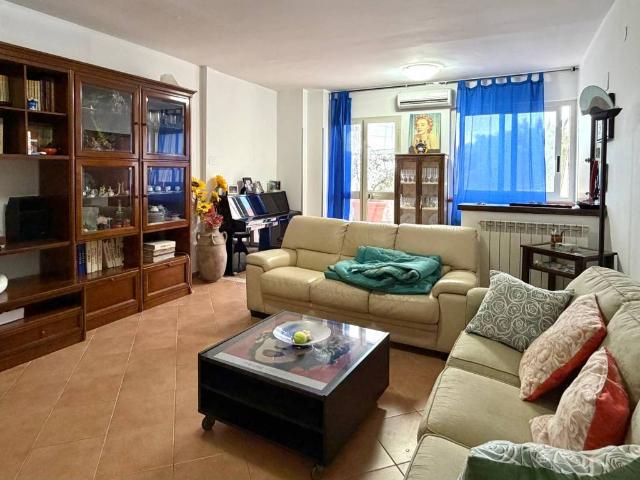 Appartamento in vendita a Calabria, Cosenza