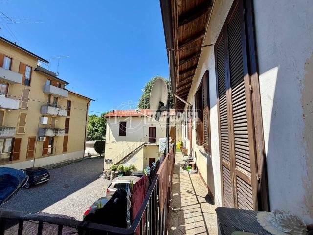 Appartamento in vendita a Parabiago, Lombardia