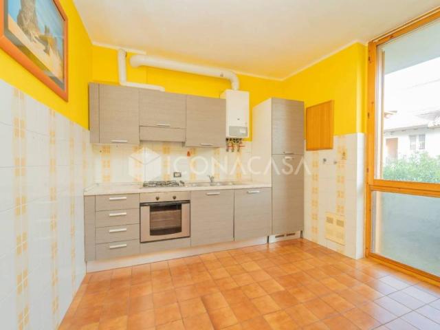 Appartamento in vendita a Parabiago, Lombardia