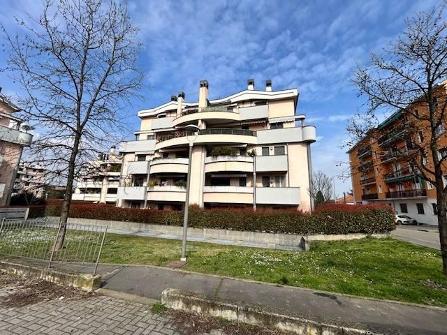 Appartamento in vendita a Parabiago, Lombardia