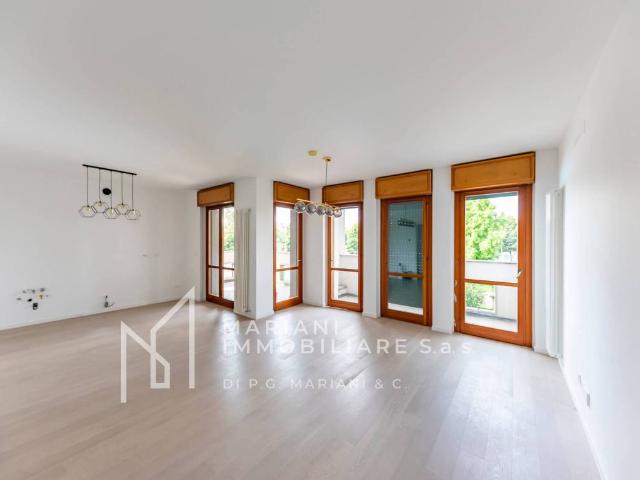 Appartamento in vendita a Parabiago, Lombardia