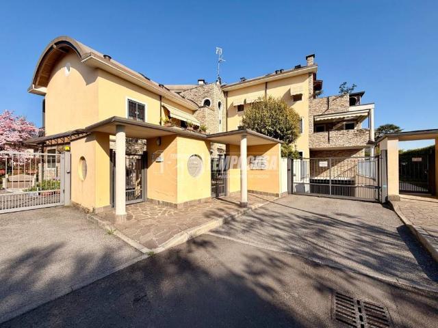 Appartamento in vendita a Parabiago, Lombardia