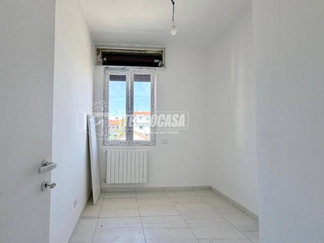 Appartamento in vendita a Parabiago, Lombardia