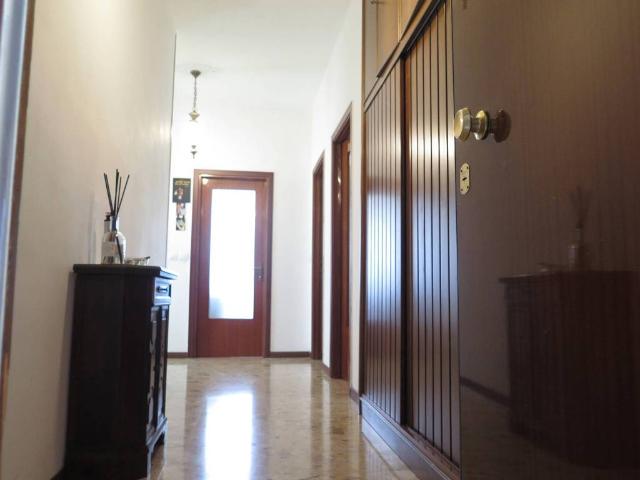 Appartamento in vendita a Montanara, Parma