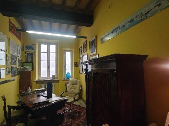 Appartamento in vendita a Parma Centro, Parma