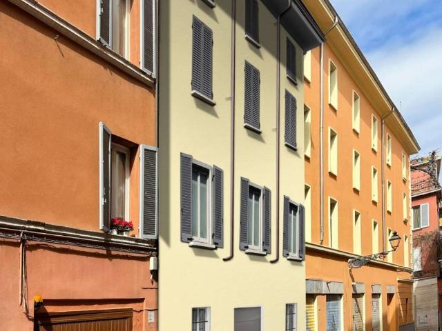 Appartamento in vendita a Parma Centro, Parma