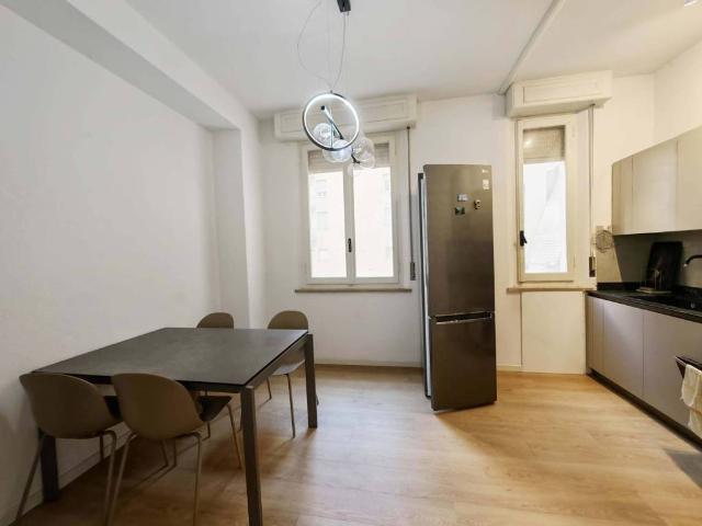 Appartamento in vendita a Parma Centro, Parma