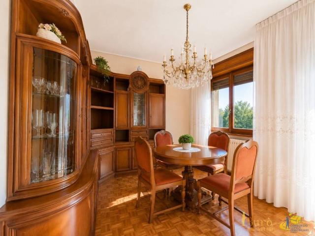 Appartamento in vendita a Lubiana, Sorbolo
