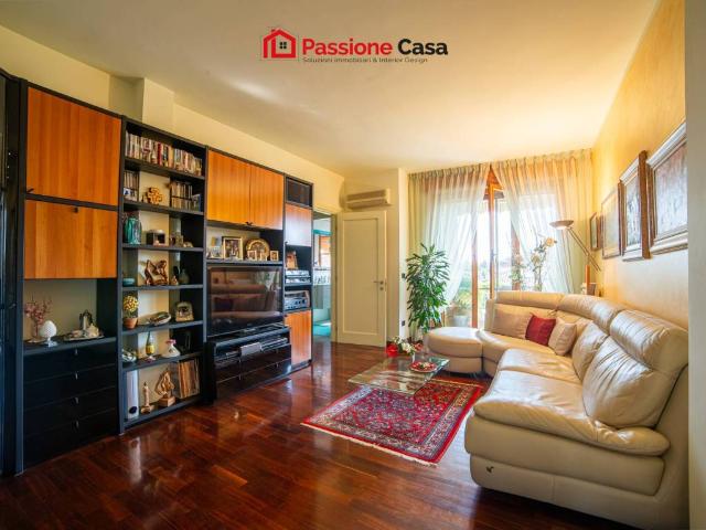 Appartamento in vendita a Fognano, Parma