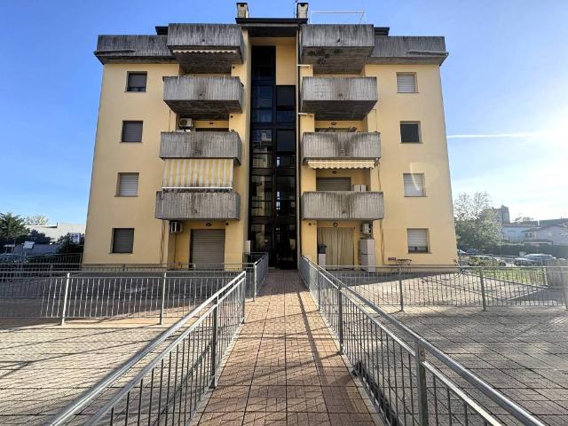 Appartamento in vendita a Cortile San Martino, Parma