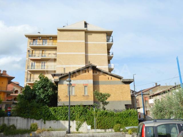 Appartamento in vendita a Parolise, Campania