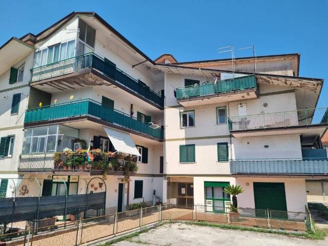 Appartamento in vendita a Parolise, Campania