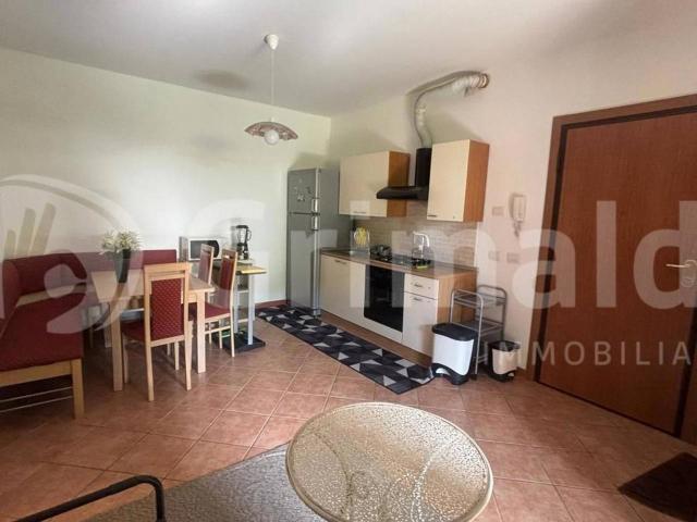Appartamento in vendita a Parona, Lombardia