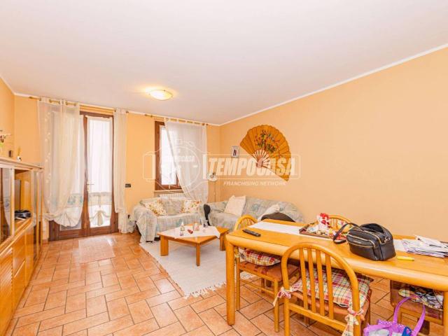 Appartamento in vendita a Parona, Lombardia