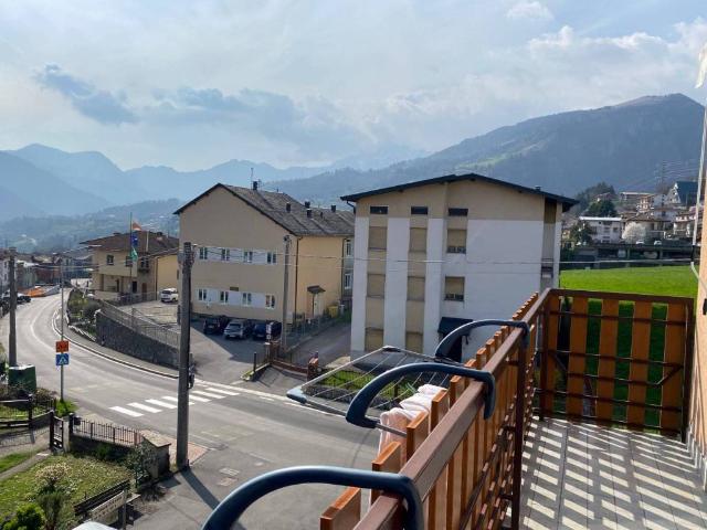 Appartamento in vendita a Parre, Lombardia