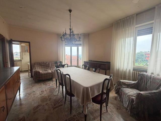 Appartamento in vendita a Paruzzaro, Novara